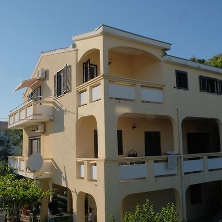 Apartmani Bosiljka Nin Luaran gambar
