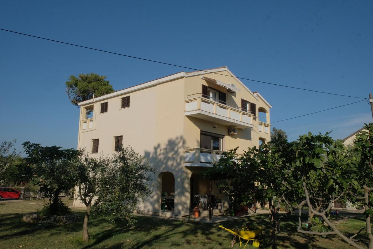 Apartmani Bosiljka Nin Luaran gambar