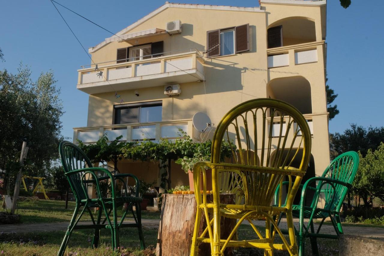 Apartmani Bosiljka Nin Luaran gambar