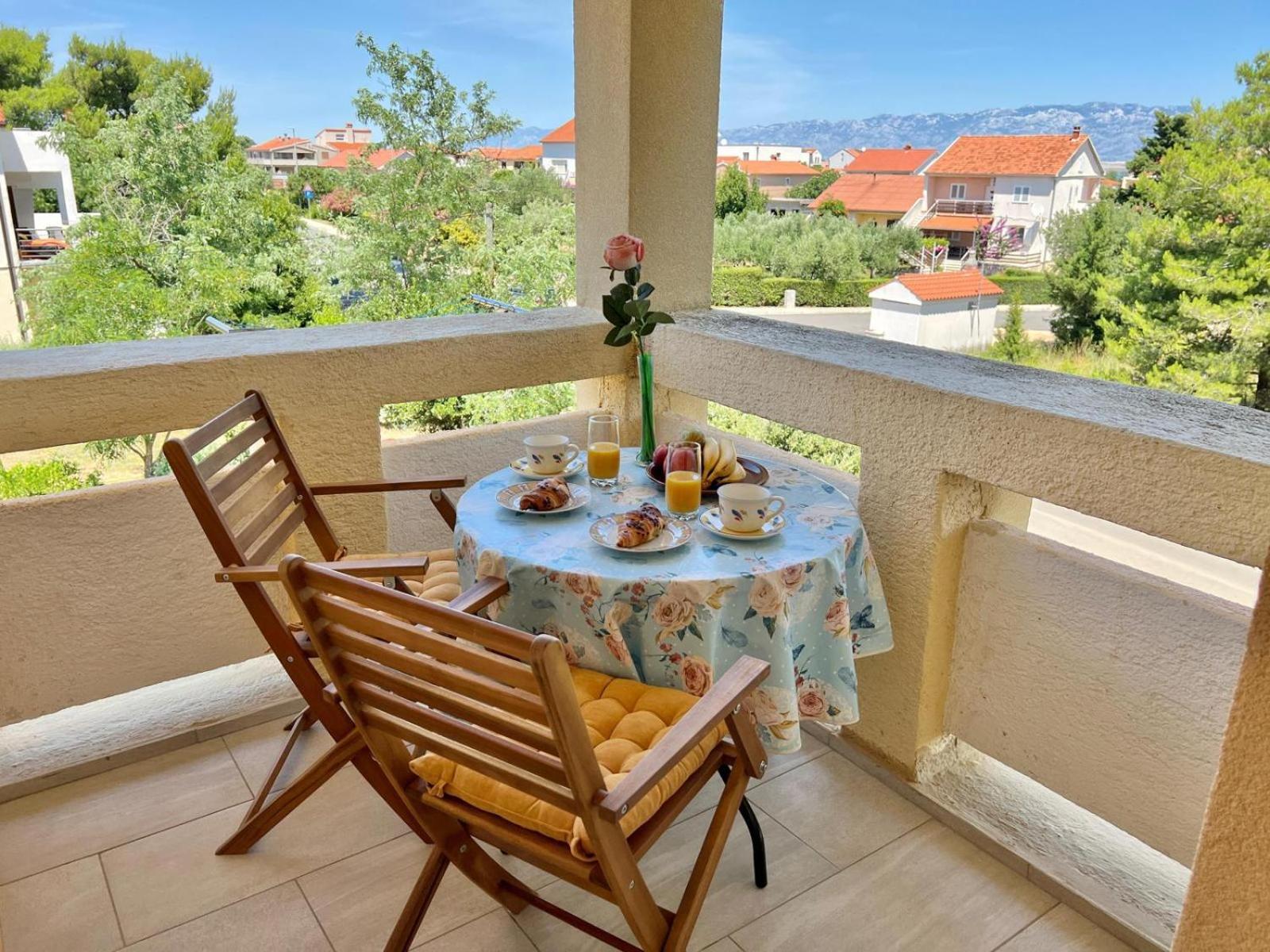 Apartmani Bosiljka Nin Luaran gambar